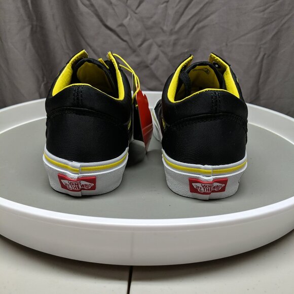 VANS x Cobra Kai Dojo Old Skool Low Skate Shoes Sneakers Black NWT B5.5 / W7 - Picture 4 of 9
